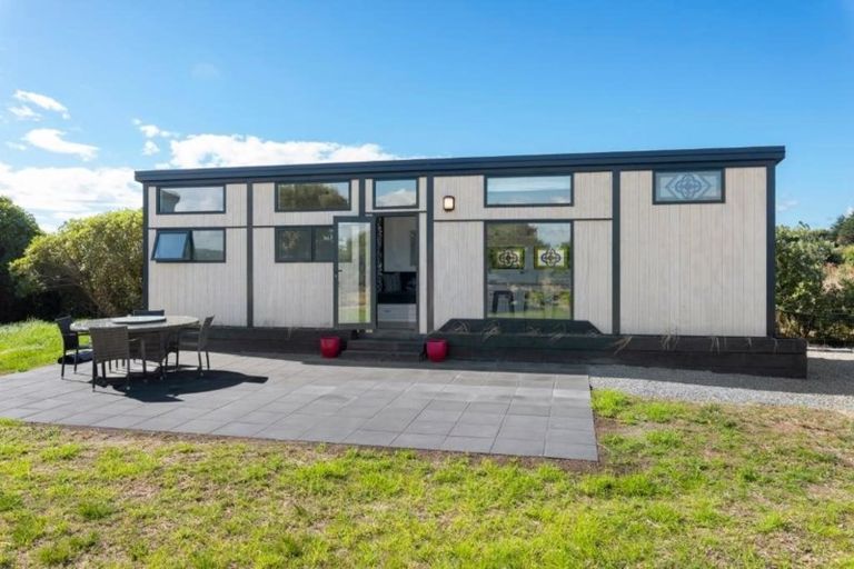 Photo of property in 184 Paetawa Road, Peka Peka, Waikanae, 5391