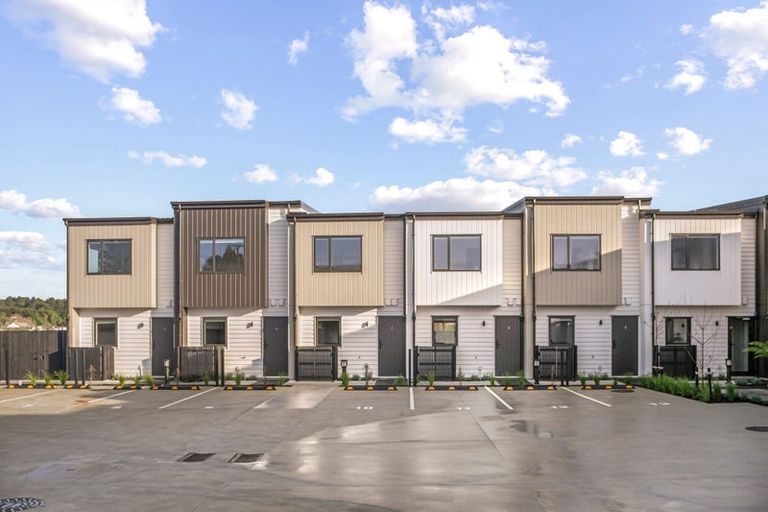 Photo of property in 10/48 Moire Road, Massey, Auckland, 0614