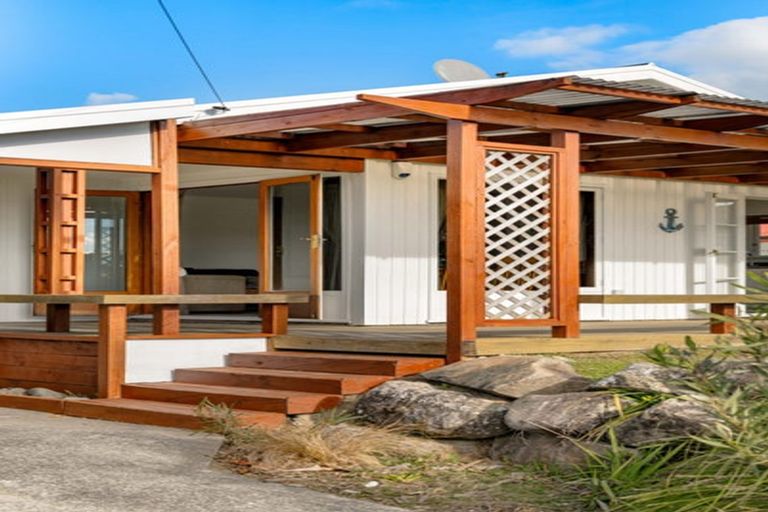Photo of property in 114a Weka Street, Whangamata, 3620