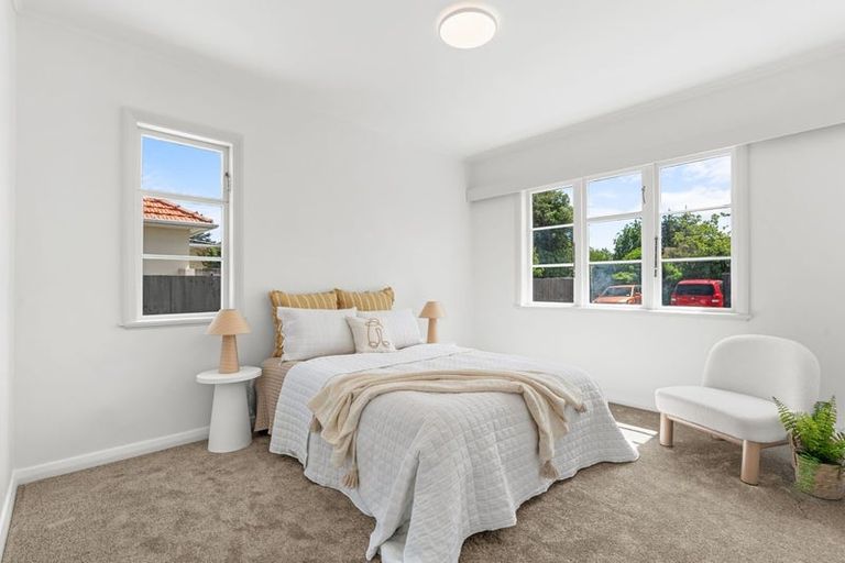 Photo of property in 24 Piko Crescent, Riccarton, Christchurch, 8041