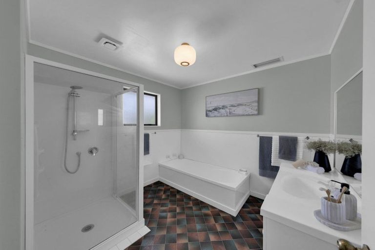 Photo of property in 8 Taipari Avenue, Raglan, 3225