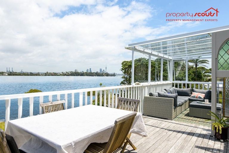 Photo of property in 97 Norwood Road, Bayswater, Auckland, 0622