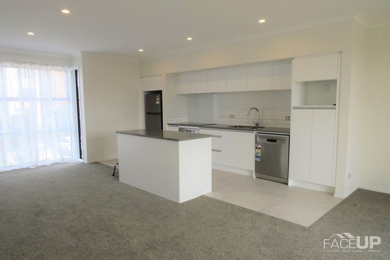 Photo of property in 20 Raranga Lane, Hobsonville, Auckland, 0616