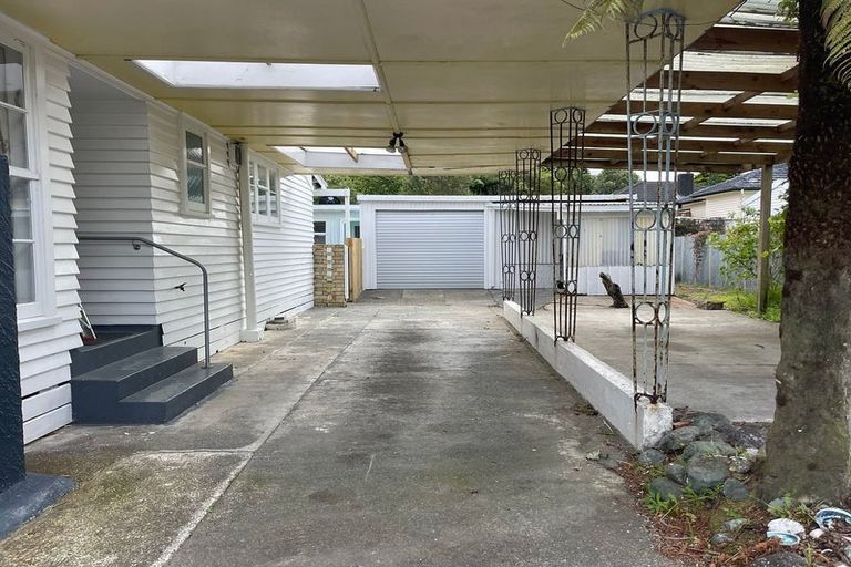 Photo of property in 4 Gibbs Crescent, Wainuiomata, Lower Hutt, 5014