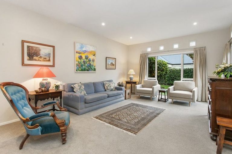 Photo of property in 46 Wai-iti Terrace, Burnside, Christchurch, 8052