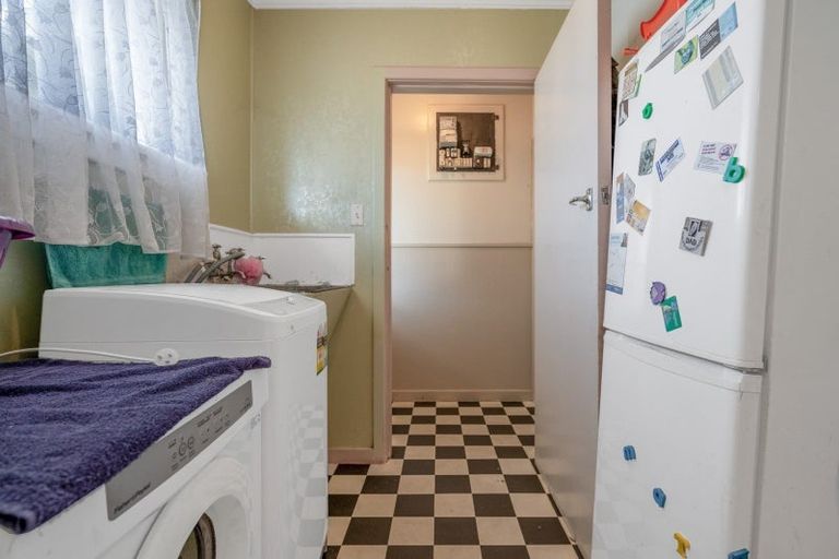 Photo of property in 43 Regent Street, Newfield, Invercargill, 9812