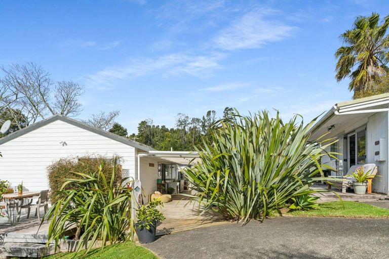 Photo of property in 30 Windsor Drive, Tairua, 3508