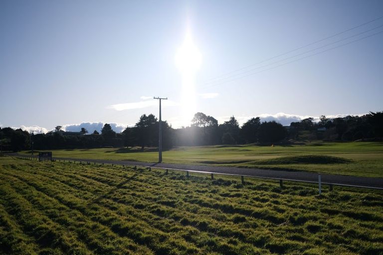 Photo of property in 15 Clarkson Avenue, Westmere, Whanganui, 4501