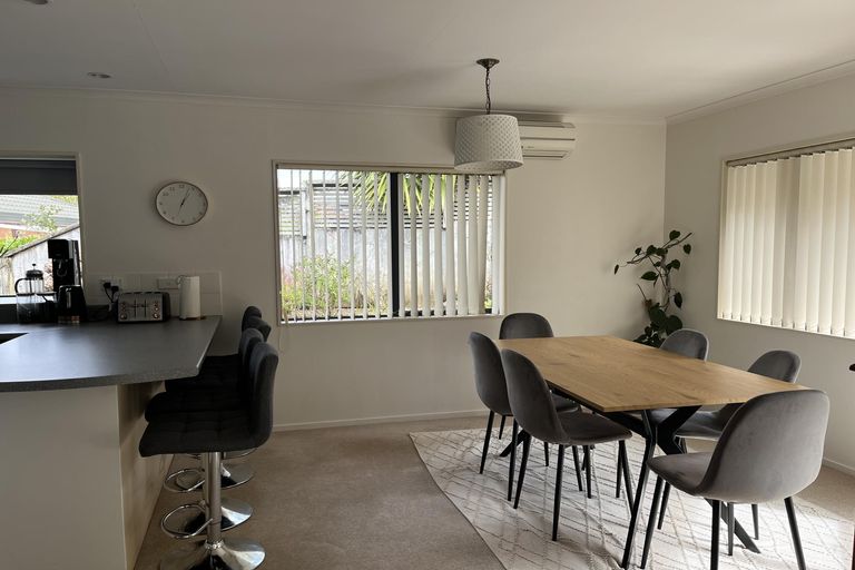 Photo of property in 11 Oakridge Drive, Kerikeri, 0230