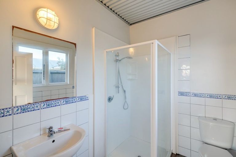 Photo of property in 376 Marine Parade, South New Brighton, Christchurch, 8062