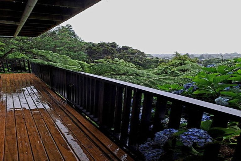 Photo of property in 20-22 Austin Road, Greenhithe, Auckland, 0632