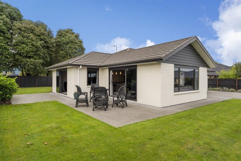 Photo of property in 5 Yusef Way, Levin, 5510