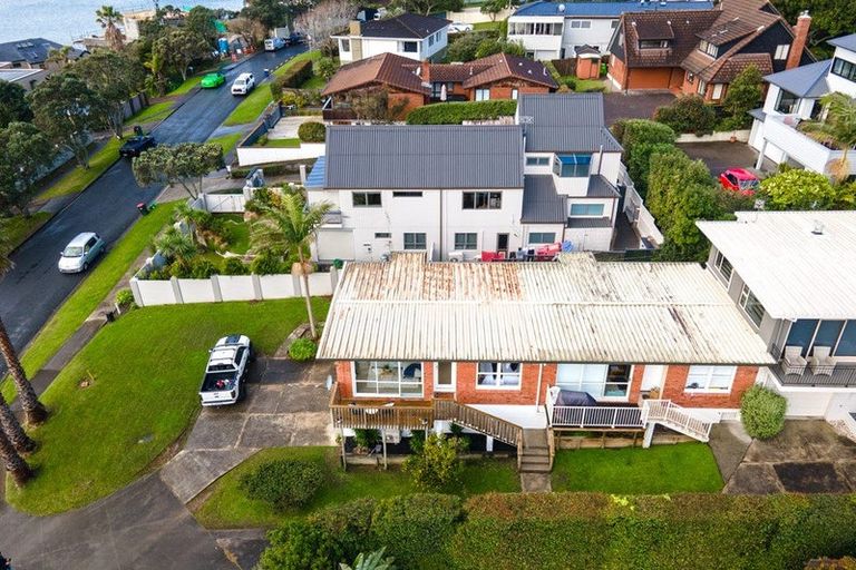 Photo of property in 1/5 Whitby Crescent, Mairangi Bay, Auckland, 0630