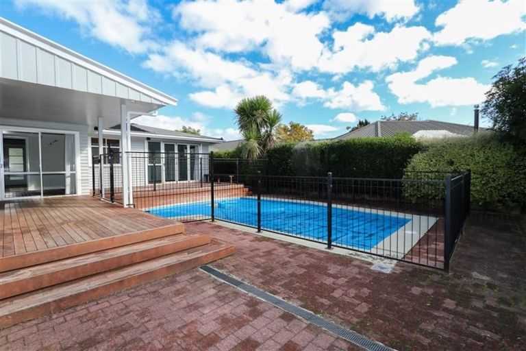 Photo of property in 33 Byron Street, Leamington, Cambridge, 3432