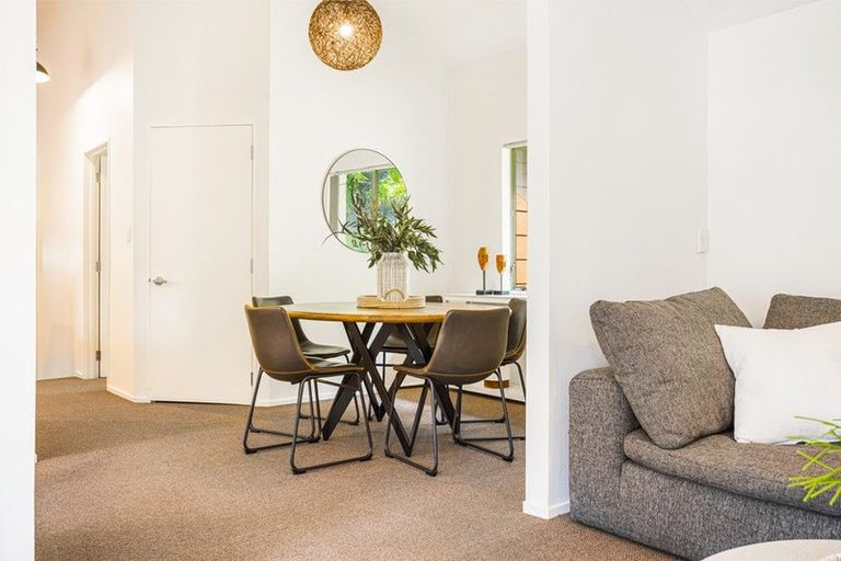 Photo of property in 3/179 Mokoia Road, Birkenhead, Auckland, 0626