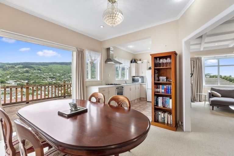 Photo of property in 21 Tawa Terrace, Tawa, Wellington, 5028