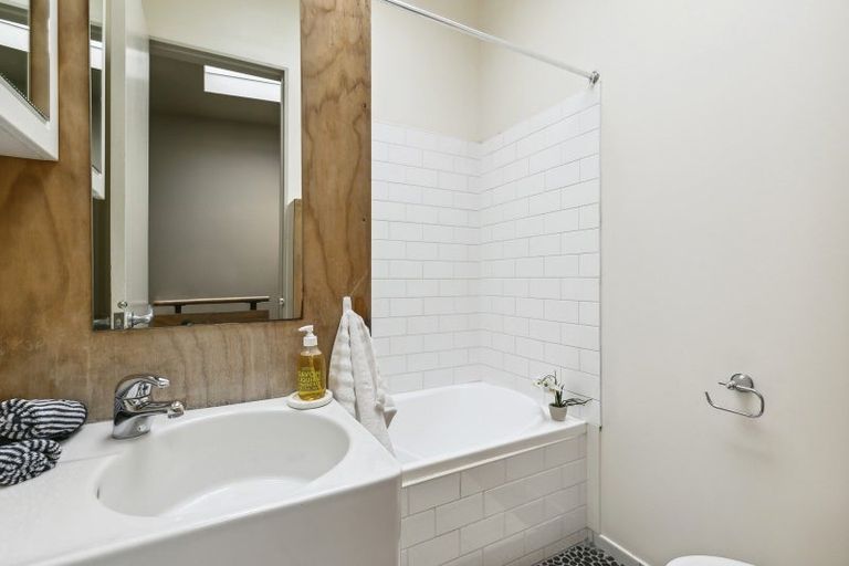 Photo of property in 16/185 Tasman Street, Mount Cook, Wellington, 6021