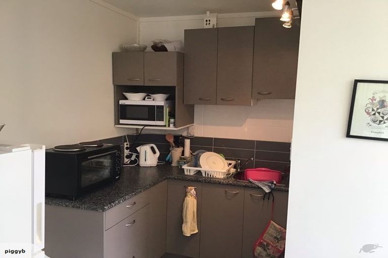 Photo of property in 31 Miramar Place, Pakuranga, Auckland, 2010