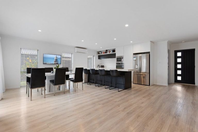 Photo of property in 10 Piata Street, Papamoa Beach, Papamoa, 3118