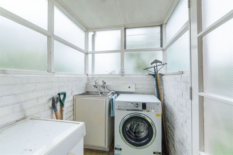 Photo of property in 2/49 Corunna Road, Milford, Auckland, 0620