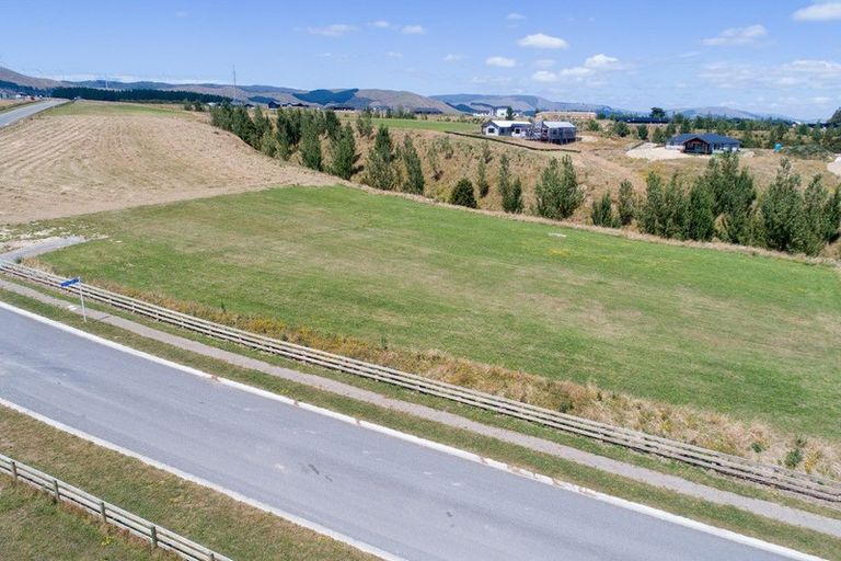 Photo of property in 187 Kingsdale Park Drive, Aokautere, 4471