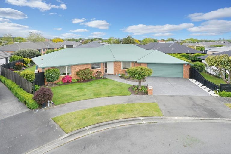 Photo of property in 10 Wedmore Close, Burwood, Christchurch, 8083