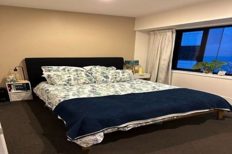 Photo of property in St Peters Apartments, 7e/192 Willis Street, Te Aro, Wellington, 6011