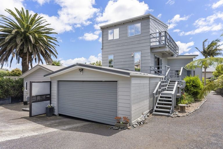 Photo of property in 14 Coates Road, Cockle Bay, Auckland, 2014