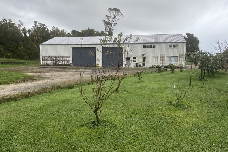 Photo of property in 49 Kongahu Swamp Road, Karamea, 7893