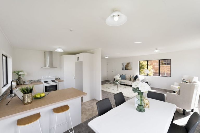 Photo of property in 4229 Great North Road, Glendene, Auckland, 0602