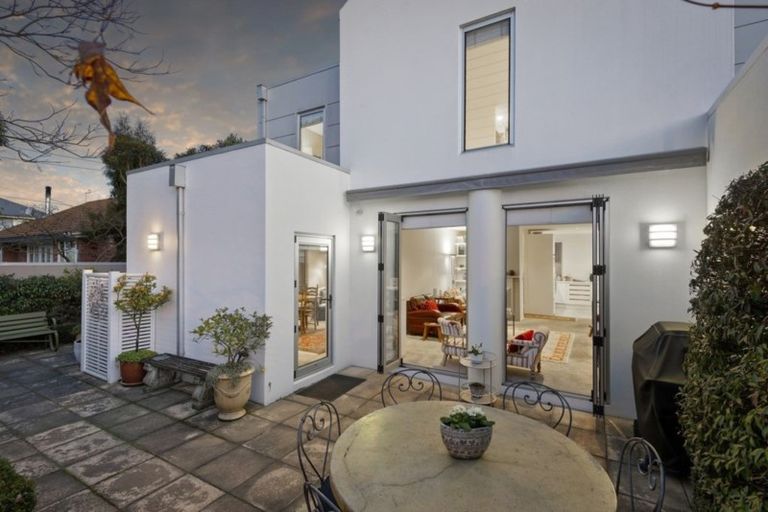 Photo of property in 6/22 Stoneyhurst Street, St Albans, Christchurch, 8014