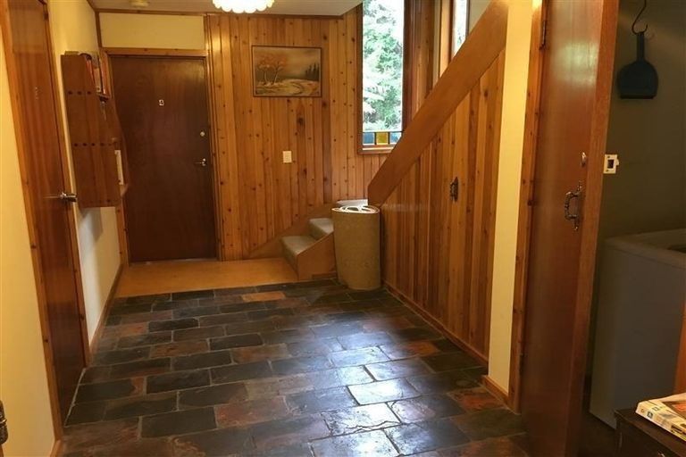 Photo of property in 36 Rangatira Road, Birkenhead, Auckland, 0626