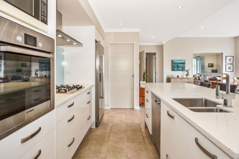 Photo of property in 26 Otupoa Way, Paraparaumu, 5032