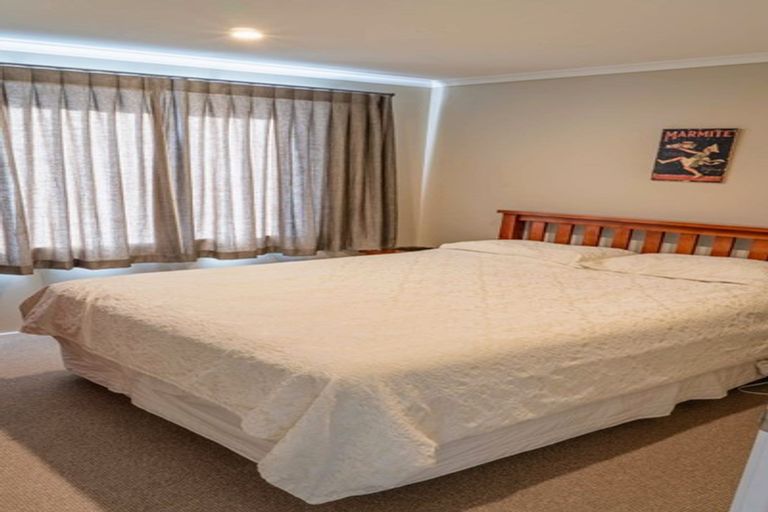 Photo of property in 7 Laly Haddon Place, Matakana, Warkworth, 0985