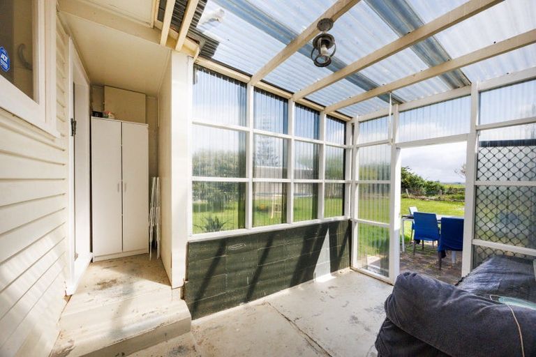 Photo of property in 43 Sutherland Crescent, Westbrook, Palmerston North, 4412