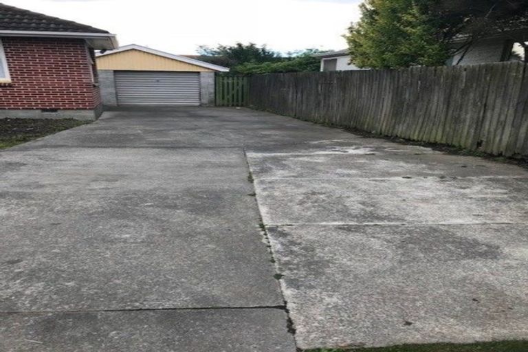 Photo of property in 12 Solway Avenue, Ilam, Christchurch, 8041