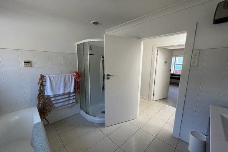 Photo of property in 281 Muritai Road, Eastbourne, Lower Hutt, 5013