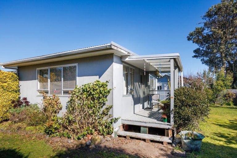 Photo of property in 12 Beach Street, Tangimoana, 4822