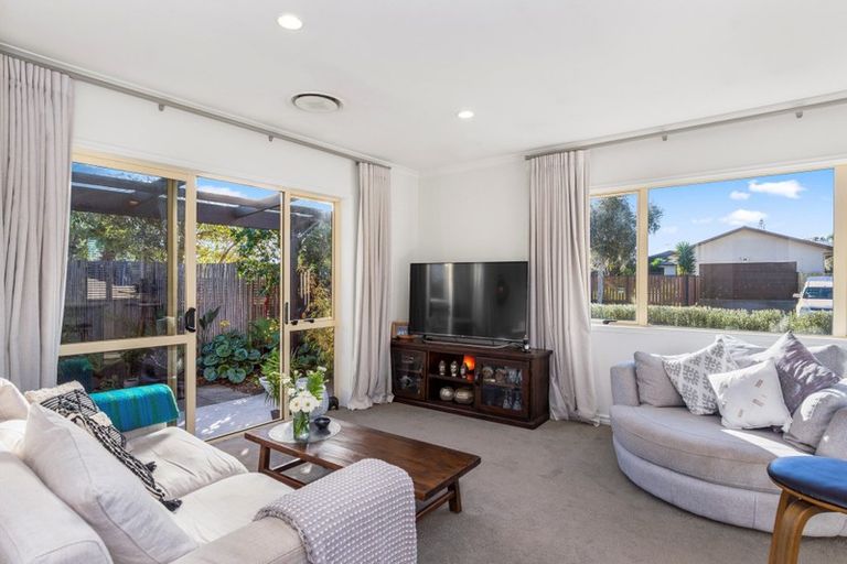 Photo of property in 26 Katerini Grove, Papamoa Beach, Papamoa, 3118