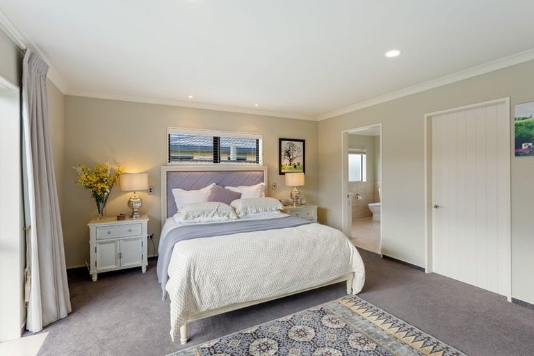 Photo of property in 7 Datum Way, Paraparaumu, 5032