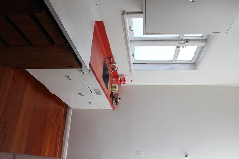 Photo of property in 33 Nairn Street, Mount Cook, Wellington, 6011