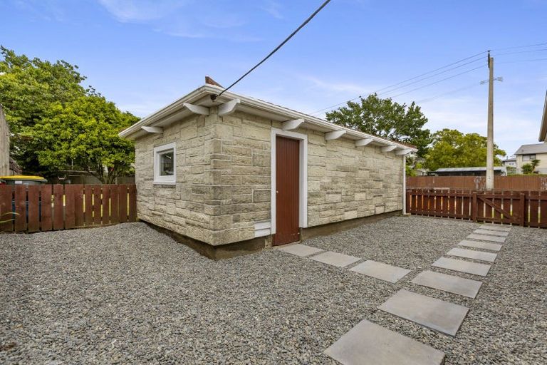 Photo of property in 14 Cowling Road, Hurdon, New Plymouth, 4310