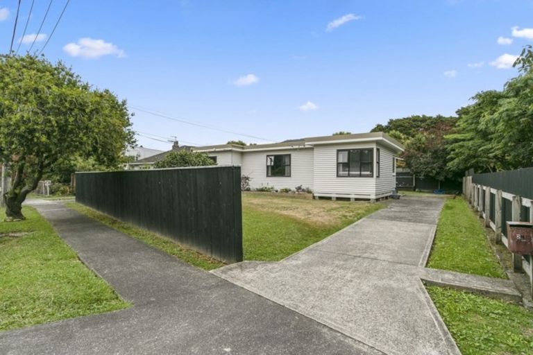 Photo of property in 29 Gibbs Crescent, Wainuiomata, Lower Hutt, 5014