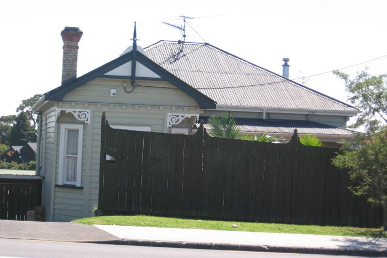 Photo of property in 183 Mokoia Road, Birkenhead, Auckland, 0626