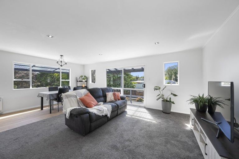 Photo of property in 49 Queens Avenue, Waikuku Beach, 7402