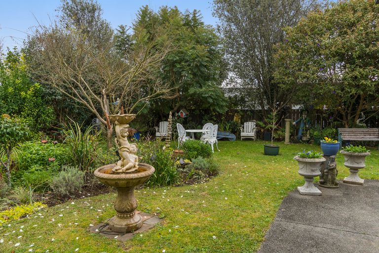 Photo of property in 1 Manor Park Drive, Pyes Pa, Tauranga, 3112