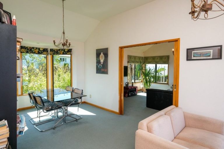 Photo of property in 14 Harvey Road, Bluff Hill, Napier, 4110