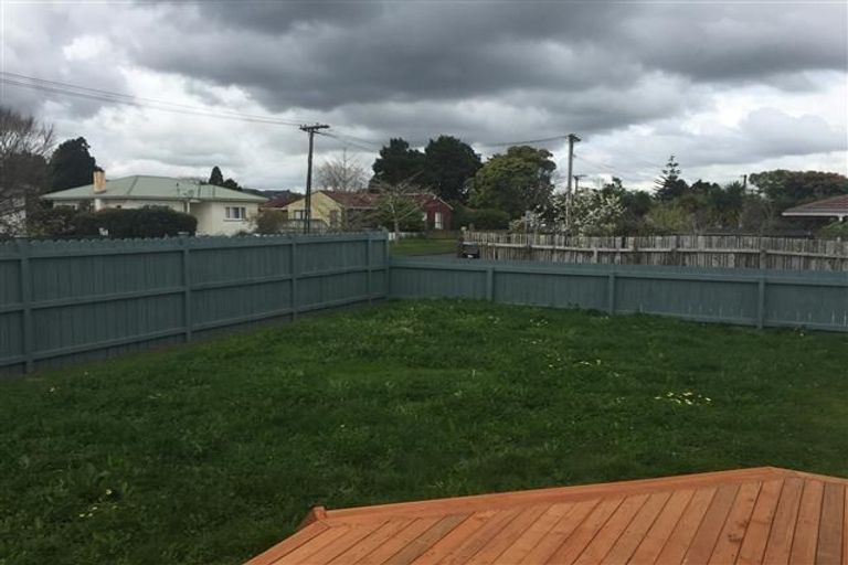 Photo of property in 24 Bunnythorpe Road, Papakura, 2110