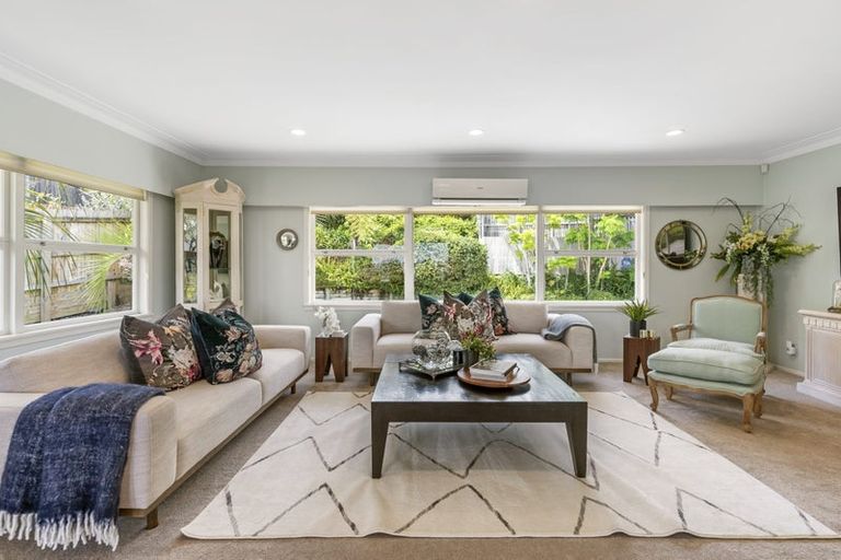 Photo of property in 10 Etherege Place, Howick, Auckland, 2014