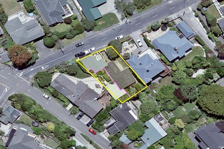 Photo of property in 65 Nicholson Road, Khandallah, Wellington, 6035